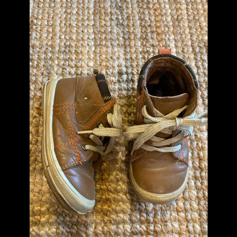 Brown boots for toddlers size 8